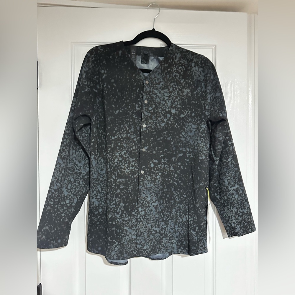 Lululemon lab button up shirt! *NWT*